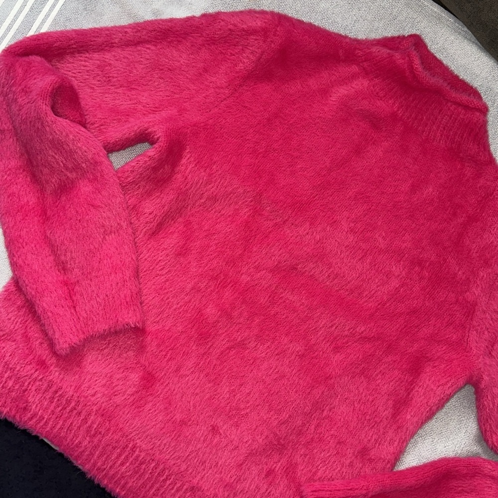 Universal Thread Sweatshirt - image 4